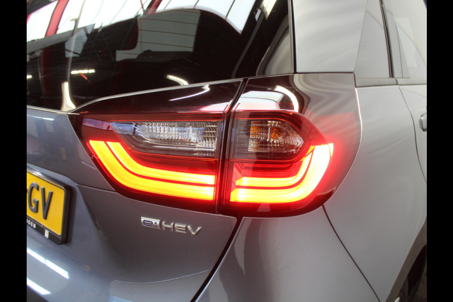 Honda Jazz 1.5 e:HEV Executive CAMERA | CARPLAY | ADAPCRUISE | LMV16 | NAVI | DAB | LED | PDC | STOELVERW Honda Jazz 1.5 e:HEV Executive CAMERA | CARPLAY | ADAPCRUISE | LMV16 | NAVI | DAB | LED | PDC | STOELVERW