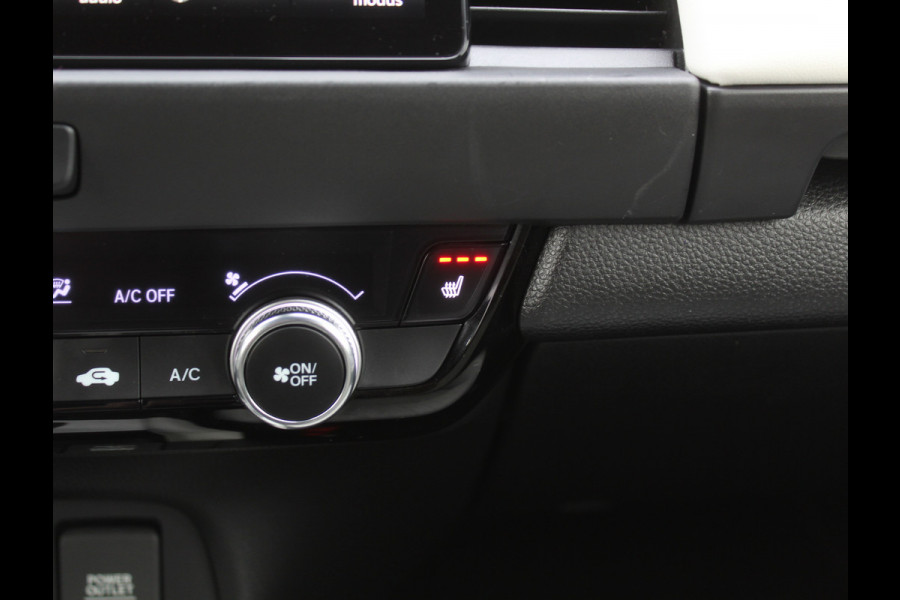 Honda Jazz 1.5 e:HEV Executive CAMERA | CARPLAY | ADAPCRUISE | LMV16 | NAVI | DAB | LED | PDC | STOELVERW Honda Jazz 1.5 e:HEV Executive CAMERA | CARPLAY | ADAPCRUISE | LMV16 | NAVI | DAB | LED | PDC | STOELVERW