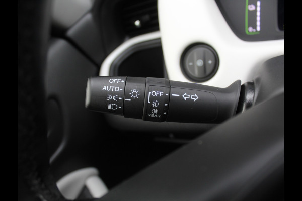 Honda Jazz 1.5 e:HEV Executive CAMERA | CARPLAY | ADAPCRUISE | LMV16 | NAVI | DAB | LED | PDC | STOELVERW Honda Jazz 1.5 e:HEV Executive CAMERA | CARPLAY | ADAPCRUISE | LMV16 | NAVI | DAB | LED | PDC | STOELVERW