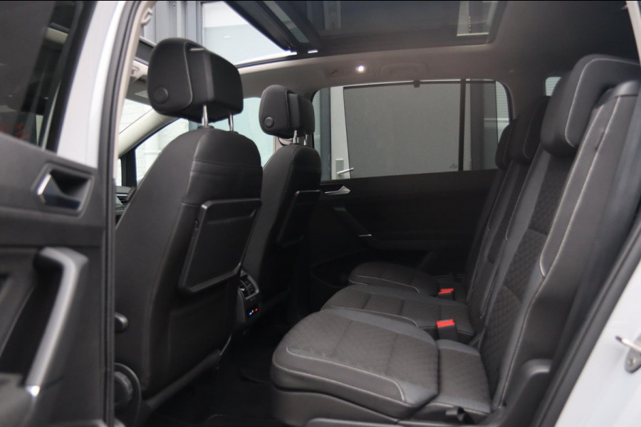 Volkswagen Touran 1.4 TSI 7p / PANODAK / ADAPT CRUISE / TREKHAAK ELEK / CAMERA Volkswagen Touran 1.4 TSI 7p / PANODAK / ADAPT CRUISE / TREKHAAK ELEK / CAMERA