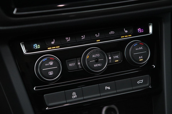 Volkswagen Touran 1.4 TSI 7p / PANODAK / ADAPT CRUISE / TREKHAAK ELEK / CAMERA Volkswagen Touran 1.4 TSI 7p / PANODAK / ADAPT CRUISE / TREKHAAK ELEK / CAMERA