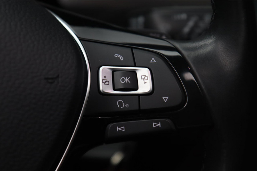 Volkswagen Touran 1.4 TSI 7p / PANODAK / ADAPT CRUISE / TREKHAAK ELEK / CAMERA Volkswagen Touran 1.4 TSI 7p / PANODAK / ADAPT CRUISE / TREKHAAK ELEK / CAMERA