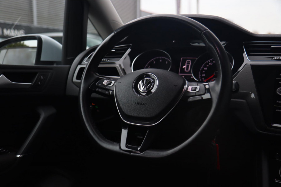 Volkswagen Touran 1.4 TSI 7p / PANODAK / ADAPT CRUISE / TREKHAAK ELEK / CAMERA Volkswagen Touran 1.4 TSI 7p / PANODAK / ADAPT CRUISE / TREKHAAK ELEK / CAMERA