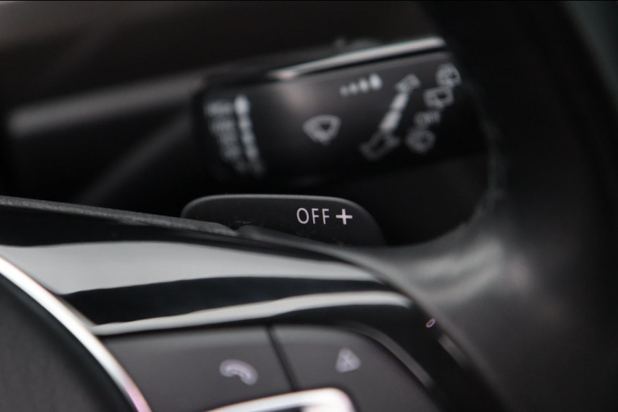 Volkswagen Touran 1.4 TSI 7p / PANODAK / ADAPT CRUISE / TREKHAAK ELEK / CAMERA Volkswagen Touran 1.4 TSI 7p / PANODAK / ADAPT CRUISE / TREKHAAK ELEK / CAMERA