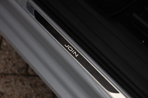 Volkswagen Touran 1.4 TSI 7p / PANODAK / ADAPT CRUISE / TREKHAAK ELEK / CAMERA Volkswagen Touran 1.4 TSI 7p / PANODAK / ADAPT CRUISE / TREKHAAK ELEK / CAMERA