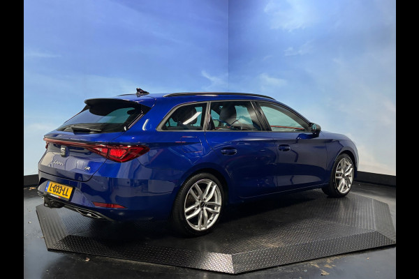 Seat Leon Sportstourer 1.5 eTSI FR Business Intense Navi | Clima | Camera | Trekhaak