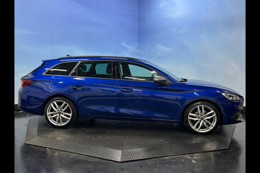 Seat Leon Sportstourer 1.5 eTSI FR Business Intense Navi | Clima | Camera | Trekhaak