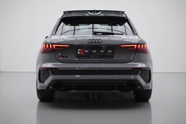 Audi RS3 Sportback 2.5 TFSI Quattro |Pano|Massage|Ceramic|Carbon|Memory|VOLL| Audi RS3 Sportback 2.5 TFSI Quattro |Pano|Massage|Ceramic|Carbon|Memory|VOLL|