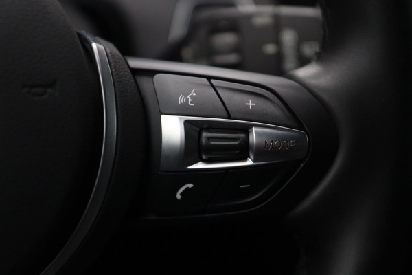 BMW 1-serie 116i Edition M Sport Shadow / LEDER / NAVI / PDC / KEURIGE AUTO BMW 1-serie 116i Edition M Sport Shadow / LEDER / NAVI / PDC / KEURIGE AUTO