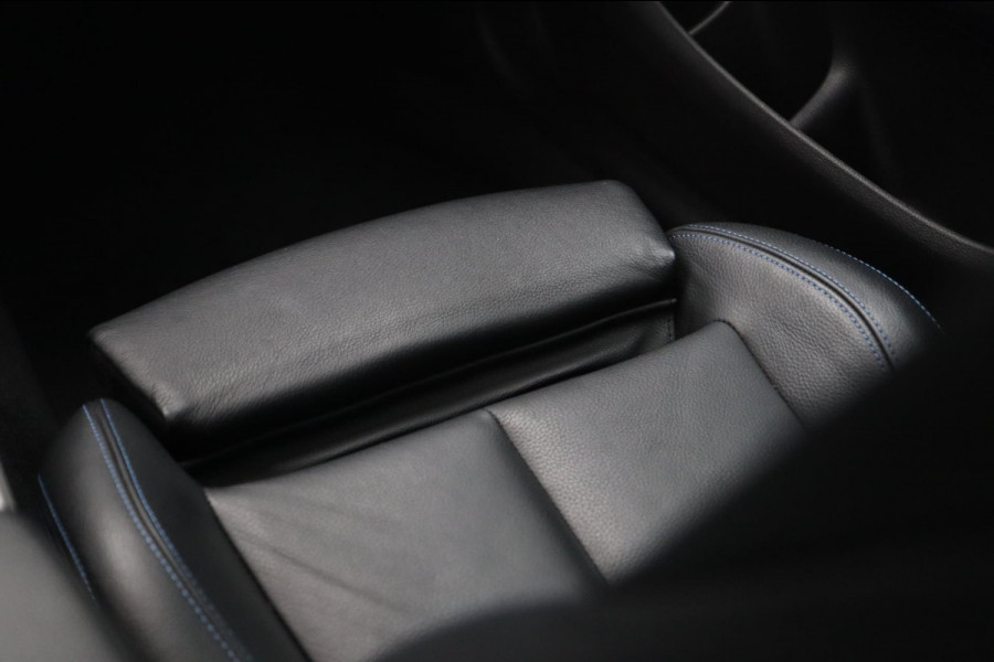 BMW 1-serie 116i Edition M Sport Shadow / LEDER / NAVI / PDC / KEURIGE AUTO BMW 1-serie 116i Edition M Sport Shadow / LEDER / NAVI / PDC / KEURIGE AUTO