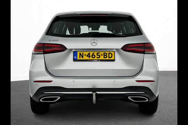 Mercedes-Benz B-Klasse 180 Business Solution Luxury Auto. Trekhaak Navigatie Camera Parkeersensoren Cruise Control Elektrische achterklep Stoelverwarming Virtual Cockpit Leder Climate Control
