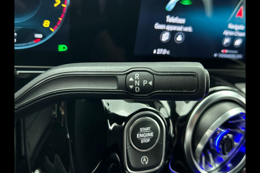 Mercedes-Benz B-Klasse 180 Business Solution Luxury Auto. Trekhaak Navigatie Camera Parkeersensoren Cruise Control Elektrische achterklep Stoelverwarming Virtual Cockpit Leder Climate Control