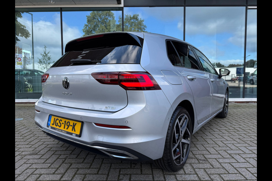 Volkswagen Golf 1.5 eTSI Style - Automaat - Virt.Cockpit - Winterpakket - Navi - Parkeerhulp Volkswagen Golf 1.5 eTSI Style - Automaat - Virt.Cockpit - Winterpakket - Navi - Parkeerhulp