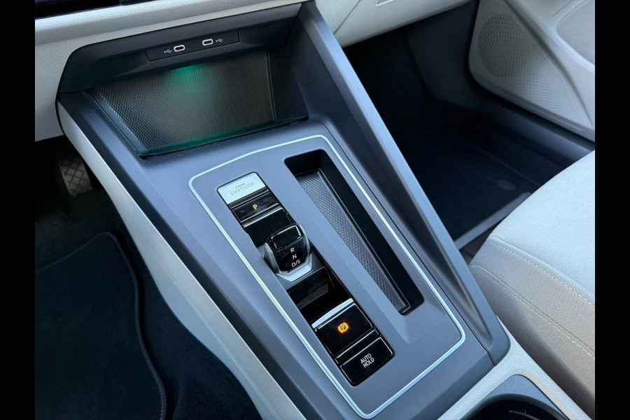 Volkswagen Golf 1.5 eTSI Style - Automaat - Virt.Cockpit - Winterpakket - Navi - Parkeerhulp Volkswagen Golf 1.5 eTSI Style - Automaat - Virt.Cockpit - Winterpakket - Navi - Parkeerhulp