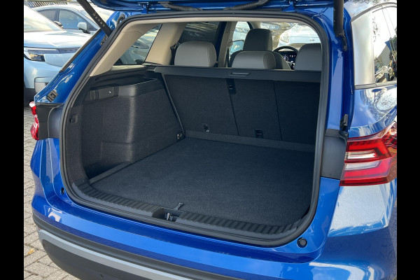 Škoda Kodiaq 1.5 TSI PHEV Tour Edition Zuid | 204pk | Stoelverwarming | 1.800kg Trekgewicht | Panoramadak | Škoda Kodiaq 1.5 TSI PHEV Tour Edition Zuid | 204pk | Stoelverwarming | 1.800kg Trekgewicht | Panoramadak |