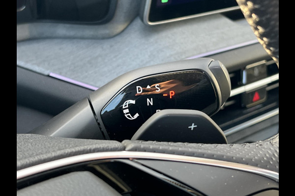 Škoda Kodiaq 1.5 TSI PHEV Tour Edition Zuid | 204pk | Stoelverwarming | 1.800kg Trekgewicht | Panoramadak | Škoda Kodiaq 1.5 TSI PHEV Tour Edition Zuid | 204pk | Stoelverwarming | 1.800kg Trekgewicht | Panoramadak |