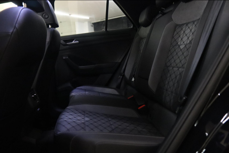 Volkswagen T-Roc 1.5 TSI R-Line Business 3X R-LINE/IQ/PANO/CARPLAY/CAM/KEYLES/VOL