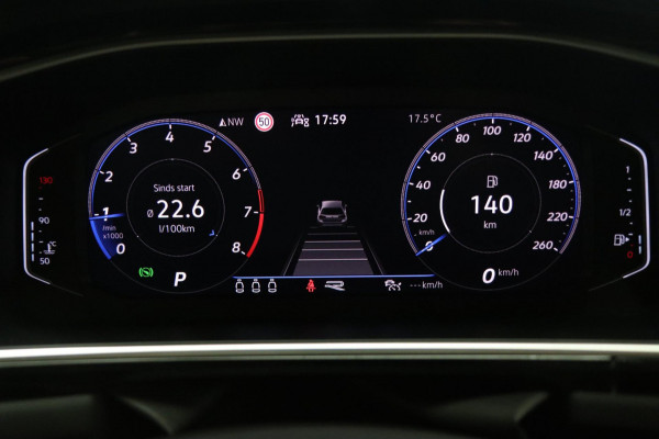 Volkswagen T-Roc 1.5 TSI R-Line Business 3X R-LINE/IQ/PANO/CARPLAY/CAM/KEYLES/VOL
