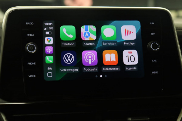 Volkswagen T-Roc 1.5 TSI R-Line Business 3X R-LINE/IQ/PANO/CARPLAY/CAM/KEYLES/VOL