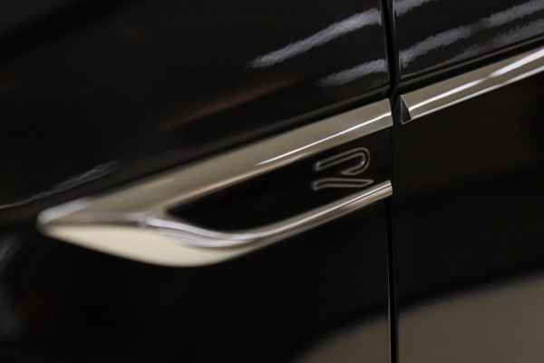 Volkswagen T-Roc 1.5 TSI R-Line Business 3X R-LINE/IQ/PANO/CARPLAY/CAM/KEYLES/VOL