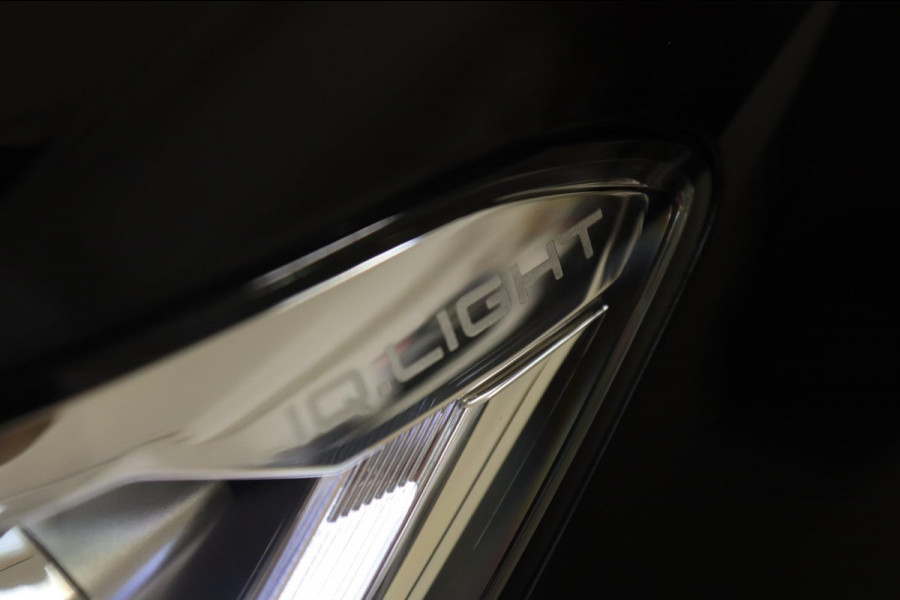 Volkswagen T-Roc 1.5 TSI R-Line Business 3X R-LINE/IQ/PANO/CARPLAY/CAM/KEYLES/VOL