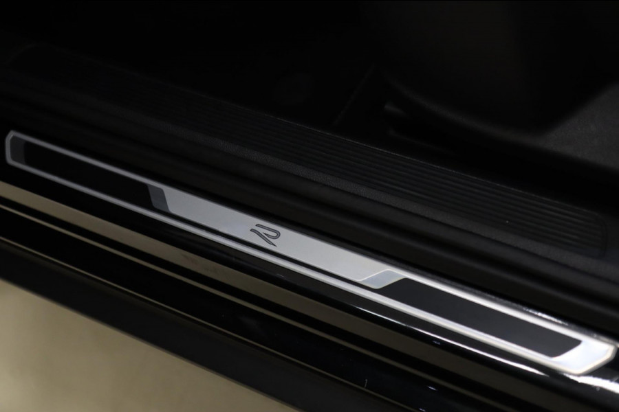 Volkswagen T-Roc 1.5 TSI R-Line Business 3X R-LINE/IQ/PANO/CARPLAY/CAM/KEYLES/VOL