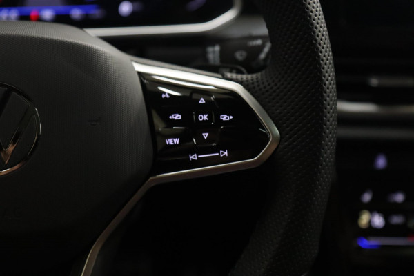 Volkswagen T-Roc 1.5 TSI R-Line Business 3X R-LINE/IQ/PANO/CARPLAY/CAM/KEYLES/VOL