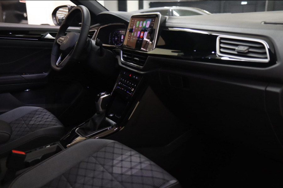 Volkswagen T-Roc 1.5 TSI R-Line Business 3X R-LINE/IQ/PANO/CARPLAY/CAM/KEYLES/VOL