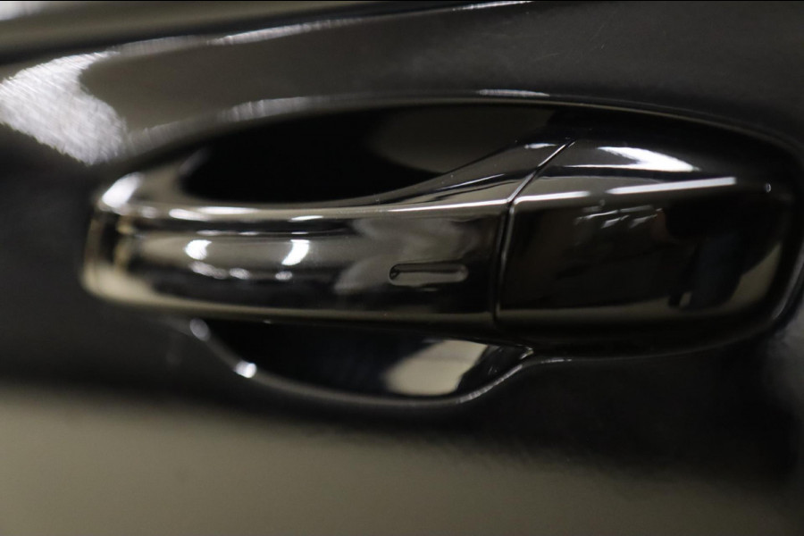 Volkswagen T-Roc 1.5 TSI R-Line Business 3X R-LINE/IQ/PANO/CARPLAY/CAM/KEYLES/VOL