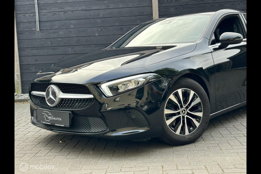 Mercedes-Benz A-Klasse 180 Business Solution FM nav / Camera / Half leder / LED