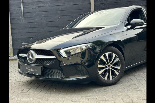 Mercedes-Benz A-Klasse 180 Business Solution FM nav / Camera / Half leder / LED