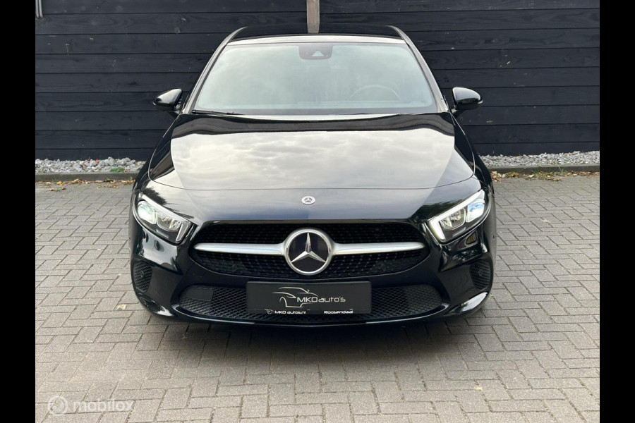 Mercedes-Benz A-Klasse 180 Business Solution FM nav / Camera / Half leder / LED