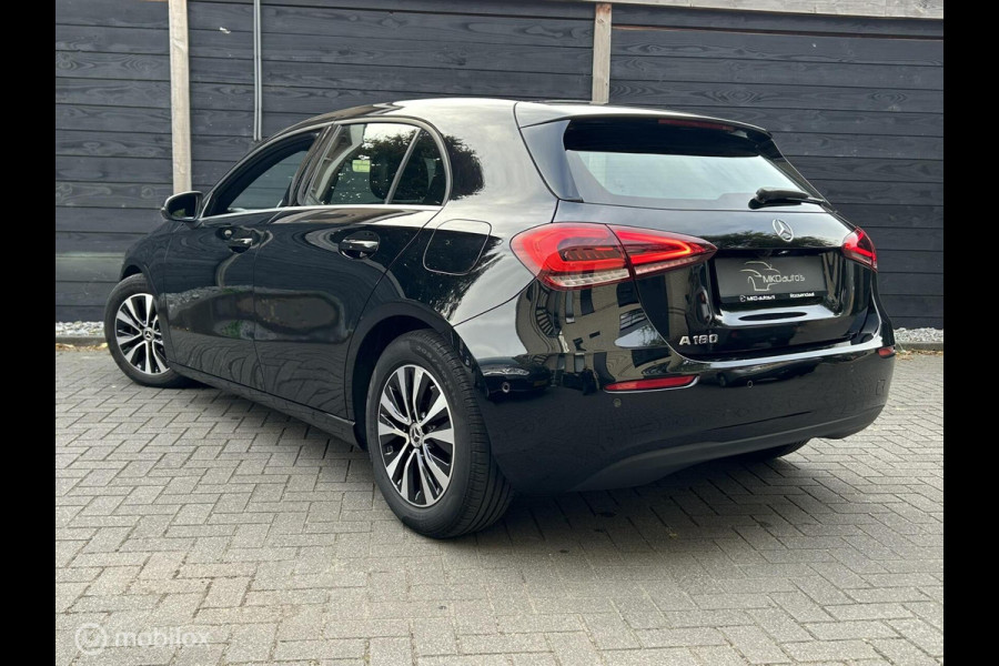 Mercedes-Benz A-Klasse 180 Business Solution FM nav / Camera / Half leder / LED