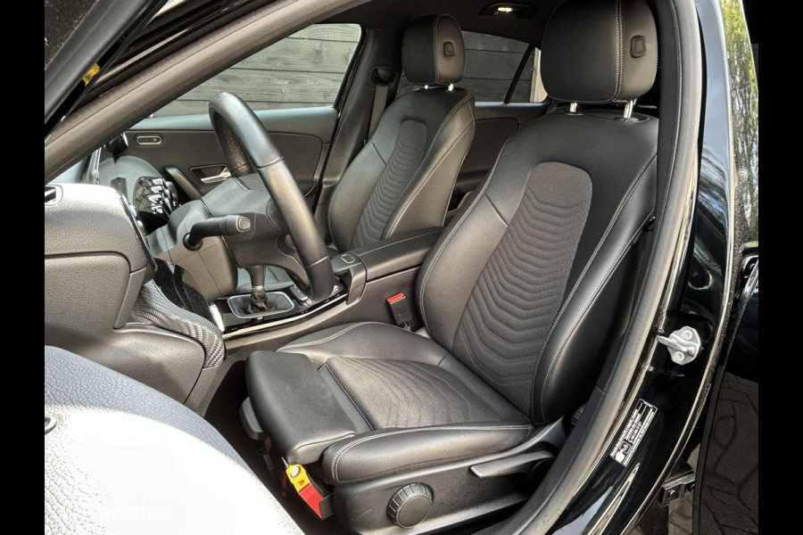 Mercedes-Benz A-Klasse 180 Business Solution FM nav / Camera / Half leder / LED