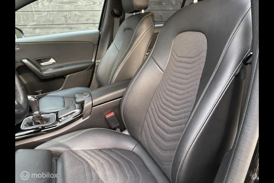 Mercedes-Benz A-Klasse 180 Business Solution FM nav / Camera / Half leder / LED