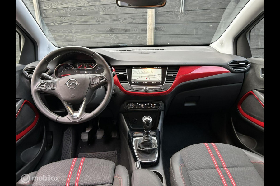 Opel Crossland 1.2 Turbo GS 110 PK LED / FM nav / Camera / 14.750 KM!!!