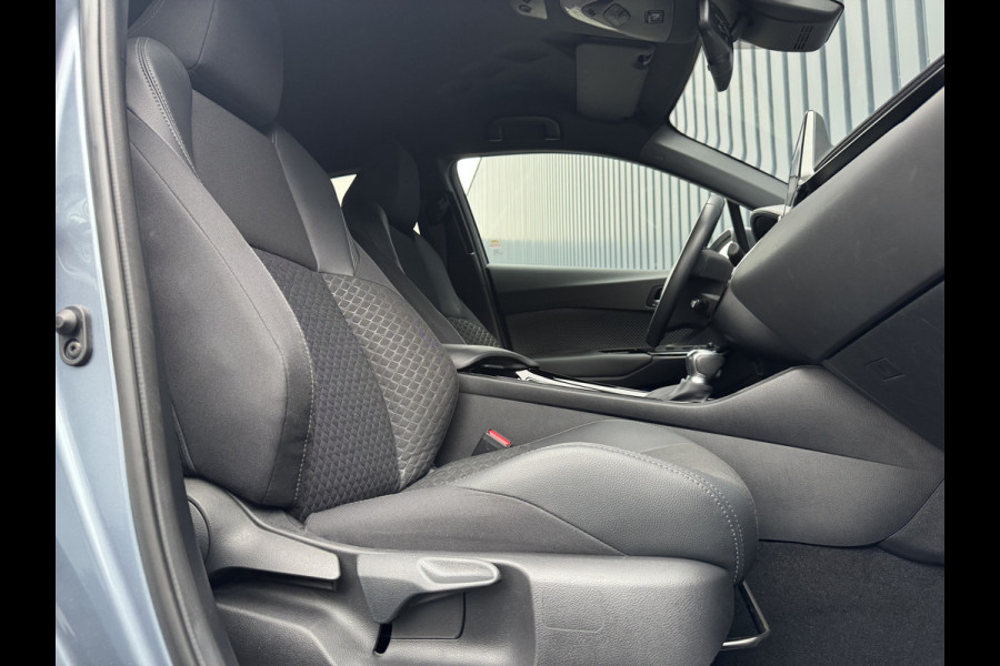 Toyota C-HR 1.8 Hybrid Bi tone | Draadloos Apple Carplay/Android auto | BSM | PDC V+A | 10 jr GARANTIE | Rijklaar!!!