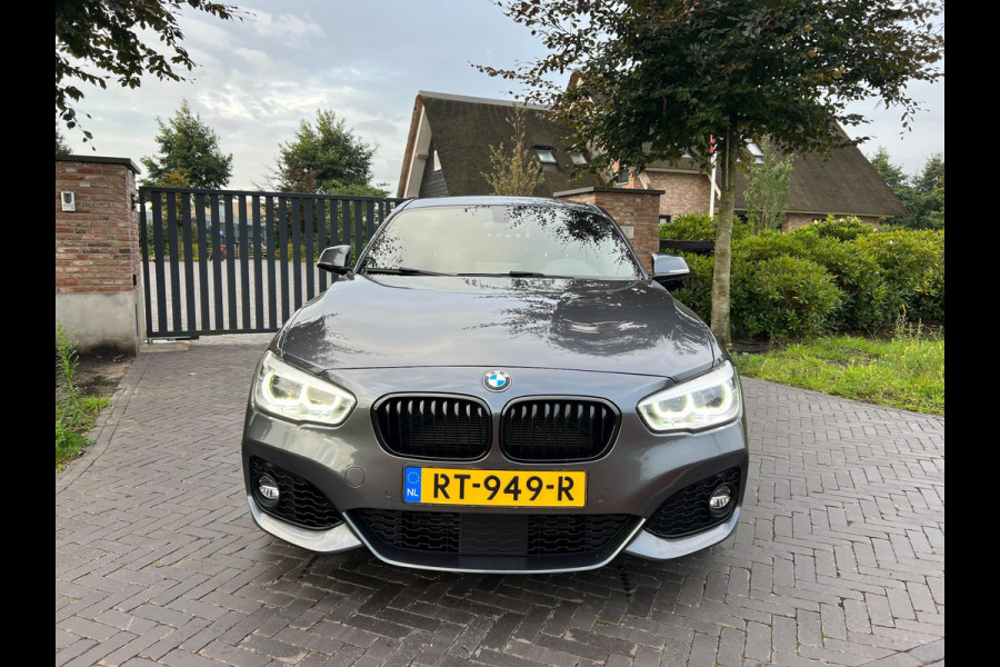 BMW 1-serie 118i Corporate Lease Executive M-Pakket | Automaat | Camera | Apple CarPlay