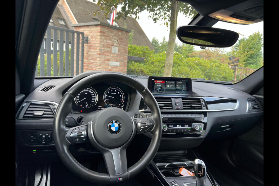 BMW 1-serie 118i Corporate Lease Executive M-Pakket | Automaat | Camera | Apple CarPlay