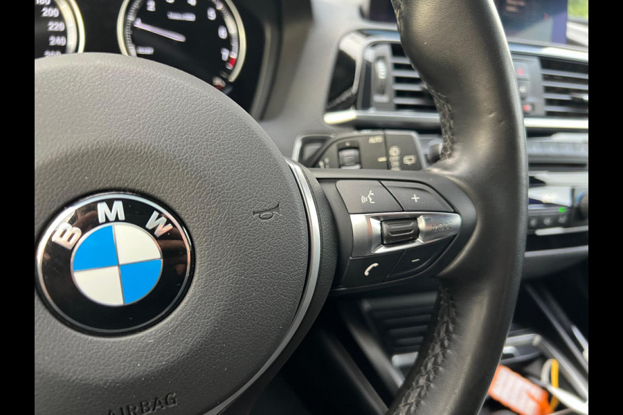 BMW 1-serie 118i Corporate Lease Executive M-Pakket | Automaat | Camera | Apple CarPlay