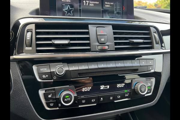 BMW 1-serie 118i Corporate Lease Executive M-Pakket | Automaat | Camera | Apple CarPlay