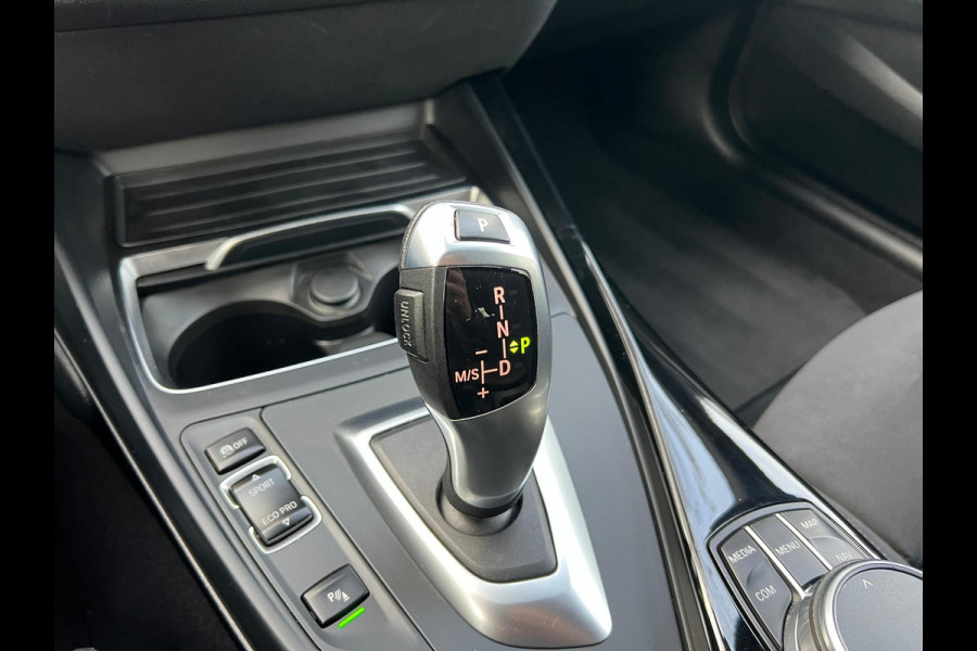 BMW 1-serie 118i Corporate Lease Executive M-Pakket | Automaat | Camera | Apple CarPlay