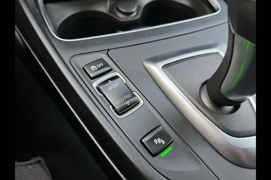 BMW 1-serie 118i Corporate Lease Executive M-Pakket | Automaat | Camera | Apple CarPlay