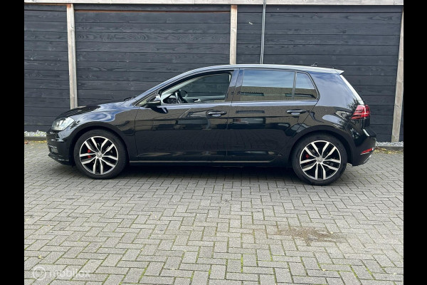 Volkswagen Golf 1.4 TSI Comfortline Bus. FM nav / Dig. dash / 17" / Camera Volkswagen Golf 1.4 TSI Comfortline Bus. FM nav / Dig. dash / 17" / Camera