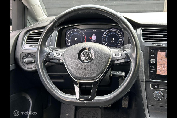 Volkswagen Golf 1.4 TSI Comfortline Bus. FM nav / Dig. dash / 17" / Camera Volkswagen Golf 1.4 TSI Comfortline Bus. FM nav / Dig. dash / 17" / Camera