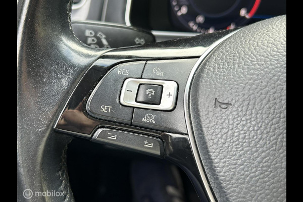 Volkswagen Golf 1.4 TSI Comfortline Bus. FM nav / Dig. dash / 17" / Camera Volkswagen Golf 1.4 TSI Comfortline Bus. FM nav / Dig. dash / 17" / Camera