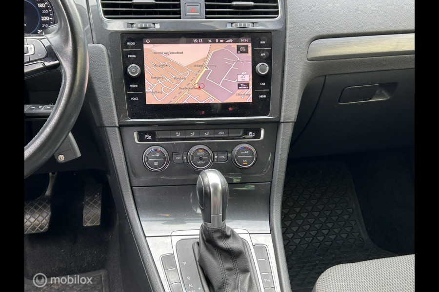 Volkswagen Golf 1.4 TSI Comfortline Bus. FM nav / Dig. dash / 17" / Camera Volkswagen Golf 1.4 TSI Comfortline Bus. FM nav / Dig. dash / 17" / Camera