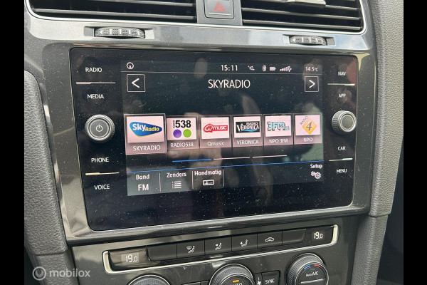 Volkswagen Golf 1.4 TSI Comfortline Bus. FM nav / Dig. dash / 17" / Camera Volkswagen Golf 1.4 TSI Comfortline Bus. FM nav / Dig. dash / 17" / Camera