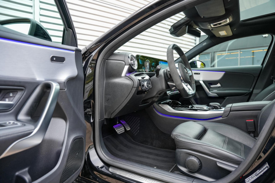 Mercedes-Benz A-Klasse AMG 45 S 4MATIC+ Premium Plus Panodak Ambient Widescreen ACC Leer Stoelverw.
