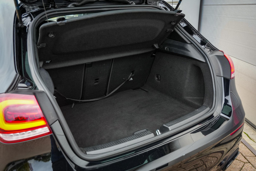 Mercedes-Benz A-Klasse AMG 45 S 4MATIC+ Premium Plus Panodak Ambient Widescreen ACC Leer Stoelverw.